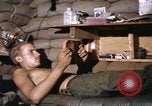 Standbild Vereinigten Staaten Marines Corps Khe Sanh Vietnam, 1968, aus Sekunde 17 historischem Filmmaterial Videoclip 65675022599