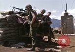 Standbild Vereinigten Staaten Marines Corps Khe Sanh Vietnam, 1968, aus Sekunde 16 historischem Filmmaterial Videoclip 65675022600