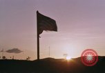 Immagine di Bandiera americana Khe Sanh Vietnam, 1968, secondo 13 filmato di repertorio 65675022605