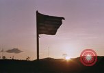 Immagine di Bandiera americana Khe Sanh Vietnam, 1968, secondo 14 filmato di repertorio 65675022605