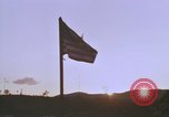 Immagine di Bandiera americana Khe Sanh Vietnam, 1968, secondo 42 filmato di repertorio 65675022605