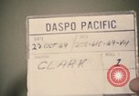 Immagine di Controlli di infermiere soldati feriti Il Vietnam, 1969, secondo 4 filmato di repertorio 65675022606