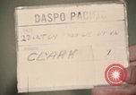 Immagine di Controlli di infermiere soldati feriti Il Vietnam, 1969, secondo 11 filmato di repertorio 65675022606