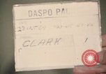 Immagine di Controlli di infermiere soldati feriti Il Vietnam, 1969, secondo 12 filmato di repertorio 65675022606
