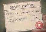 Immagine di Controlli di infermiere soldati feriti Il Vietnam, 1969, secondo 14 filmato di repertorio 65675022606