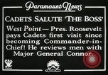 Immagine di Presidente e signora Roosevelt visitando US Academ militare West Point New York USA, 1934, secondo 4 filmato di repertorio 65675022615