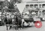 Immagine di Sfilata in Hawaii Hawaii USA, 1916, secondo 10 filmato di repertorio 65675022619