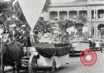 Immagine di Sfilata in Hawaii Hawaii USA, 1916, secondo 13 filmato di repertorio 65675022619