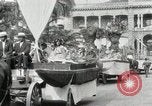 Immagine di Sfilata in Hawaii Hawaii USA, 1916, secondo 14 filmato di repertorio 65675022619