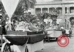 Immagine di Sfilata in Hawaii Hawaii USA, 1916, secondo 15 filmato di repertorio 65675022619