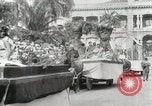 Immagine di Sfilata in Hawaii Hawaii USA, 1916, secondo 17 filmato di repertorio 65675022619
