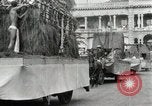 Immagine di Sfilata in Hawaii Hawaii USA, 1916, secondo 36 filmato di repertorio 65675022619