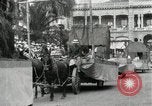 Immagine di Sfilata in Hawaii Hawaii USA, 1916, secondo 40 filmato di repertorio 65675022619