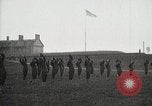 Image des soldats de l'armée des États-Unis exercice pendant la formation United States USA, 1916, de la seconde 5 séquences d'archives historiques vidéo 65675022628
