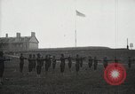 Image des soldats de l'armée des États-Unis exercice pendant la formation United States USA, 1916, de la seconde 7 séquences d'archives historiques vidéo 65675022628
