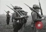 Standbild US Army Soldaten Handbuch der Arme Training United States USA, 1916, aus Sekunde 20 historischem Filmmaterial Videoclip 65675022631