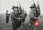 Standbild US Army Soldaten Handbuch der Arme Training United States USA, 1916, aus Sekunde 24 historischem Filmmaterial Videoclip 65675022631