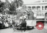 Standbild Historische Parade Hawaii USA, 1916, aus Sekunde 28 historischem Filmmaterial Videoclip 65675022635
