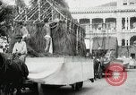 Standbild Historische Parade Hawaii USA, 1916, aus Sekunde 32 historischem Filmmaterial Videoclip 65675022635