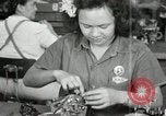 Standbild Hawaiian Männer und Frau Hawaii USA, 1944, aus Sekunde 20 historischem Filmmaterial Videoclip 65675022637