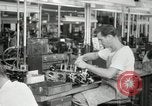 Standbild Hawaiian Männer und Frau Hawaii USA, 1944, aus Sekunde 45 historischem Filmmaterial Videoclip 65675022637