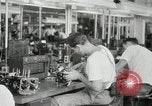 Standbild Hawaiian Männer und Frau Hawaii USA, 1944, aus Sekunde 59 historischem Filmmaterial Videoclip 65675022637