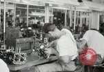 Standbild Hawaiian Männer und Frau Hawaii USA, 1944, aus Sekunde 62 historischem Filmmaterial Videoclip 65675022637