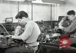 Standbild Hawaiian Männer Hawaii USA, 1944, aus Sekunde 3 historischem Filmmaterial Videoclip 65675022639