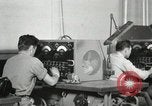 Standbild Hawaiian Männer Hawaii USA, 1944, aus Sekunde 39 historischem Filmmaterial Videoclip 65675022639