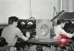 Standbild Hawaiian Männer Hawaii USA, 1944, aus Sekunde 42 historischem Filmmaterial Videoclip 65675022639