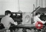 Standbild Hawaiian Männer Hawaii USA, 1944, aus Sekunde 44 historischem Filmmaterial Videoclip 65675022639