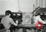 Standbild Hawaiian Männer Hawaii USA, 1944, aus Sekunde 47 historischem Filmmaterial Videoclip 65675022639