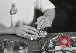 Standbild Hawaiian Mann Hawaii USA, 1944, aus Sekunde 19 historischem Filmmaterial Videoclip 65675022643