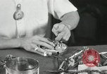 Standbild Hawaiian Mann Hawaii USA, 1944, aus Sekunde 24 historischem Filmmaterial Videoclip 65675022643