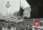 Standbild Hawaiian Mann Hawaii USA, 1944, aus Sekunde 33 historischem Filmmaterial Videoclip 65675022643