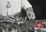 Standbild Hawaiian Mann Hawaii USA, 1944, aus Sekunde 34 historischem Filmmaterial Videoclip 65675022643