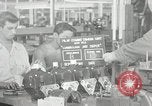 Standbild Hawaiian Mann Hawaii USA, 1944, aus Sekunde 36 historischem Filmmaterial Videoclip 65675022643