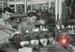 Standbild Hawaiian Mann Hawaii USA, 1944, aus Sekunde 37 historischem Filmmaterial Videoclip 65675022643