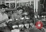 Standbild Hawaiian Mann Hawaii USA, 1944, aus Sekunde 39 historischem Filmmaterial Videoclip 65675022643