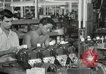 Standbild Hawaiian Mann Hawaii USA, 1944, aus Sekunde 41 historischem Filmmaterial Videoclip 65675022643