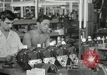 Standbild Hawaiian Mann Hawaii USA, 1944, aus Sekunde 48 historischem Filmmaterial Videoclip 65675022643