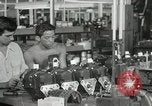 Standbild Hawaiian Mann Hawaii USA, 1944, aus Sekunde 51 historischem Filmmaterial Videoclip 65675022643
