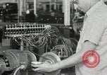 Standbild Hawaiian Mann Hawaii USA, 1944, aus Sekunde 59 historischem Filmmaterial Videoclip 65675022643