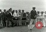 Immagine di Giocare a golf presso il Kilauea National Park Hawaii USA, 1928, secondo 19 filmato di repertorio 65675022675