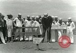 Immagine di Giocare a golf presso il Kilauea National Park Hawaii USA, 1928, secondo 28 filmato di repertorio 65675022675