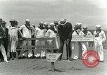 Immagine di Giocare a golf presso il Kilauea National Park Hawaii USA, 1928, secondo 29 filmato di repertorio 65675022675