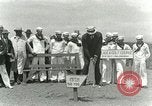 Immagine di Giocare a golf presso il Kilauea National Park Hawaii USA, 1928, secondo 32 filmato di repertorio 65675022675