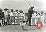 Immagine di Giocare a golf presso il Kilauea National Park Hawaii USA, 1928, secondo 37 filmato di repertorio 65675022675