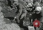 Standbild USA Soldaten Korea, 1951, aus Sekunde 18 historischem Filmmaterial Videoclip 65675022681