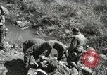 Standbild USA Soldaten Korea, 1951, aus Sekunde 28 historischem Filmmaterial Videoclip 65675022681